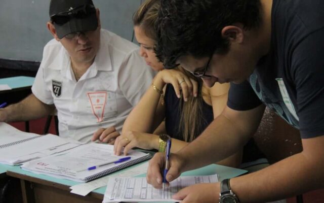 Eleição – Dispensa do empregado.